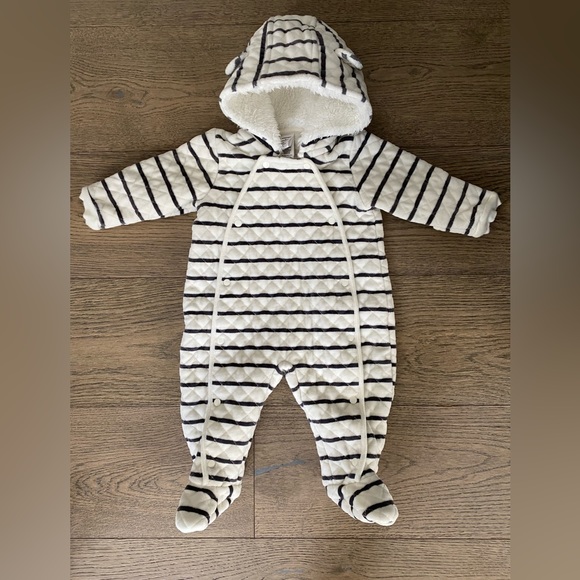 Nordstrom Other - Nordstrom Baby Bunting, snaps up both sides of the front. Size 6 months.